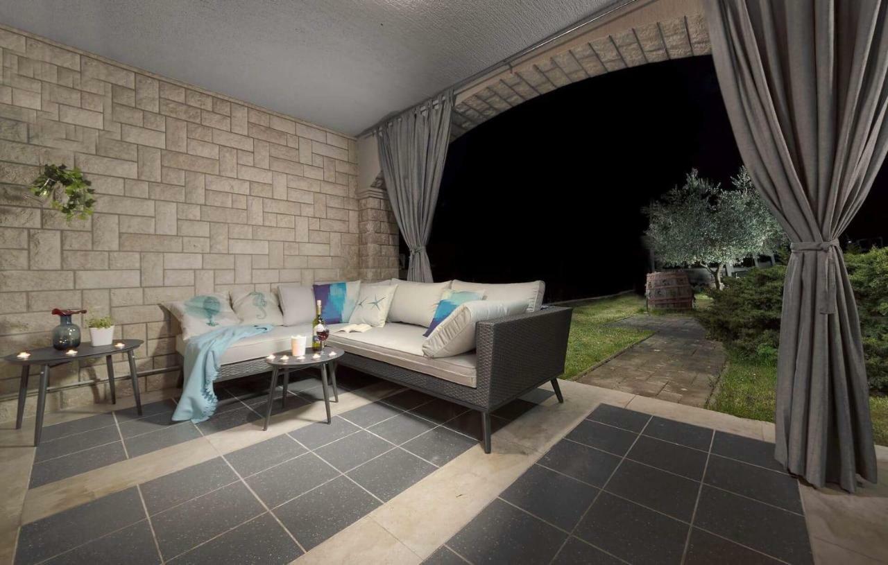 Apartments Sasha بولا المظهر الخارجي الصورة