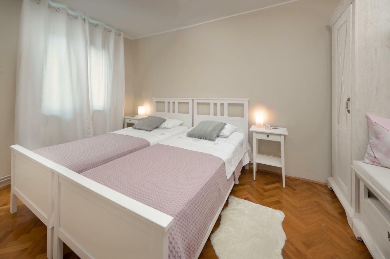 Apartments Sasha بولا المظهر الخارجي الصورة